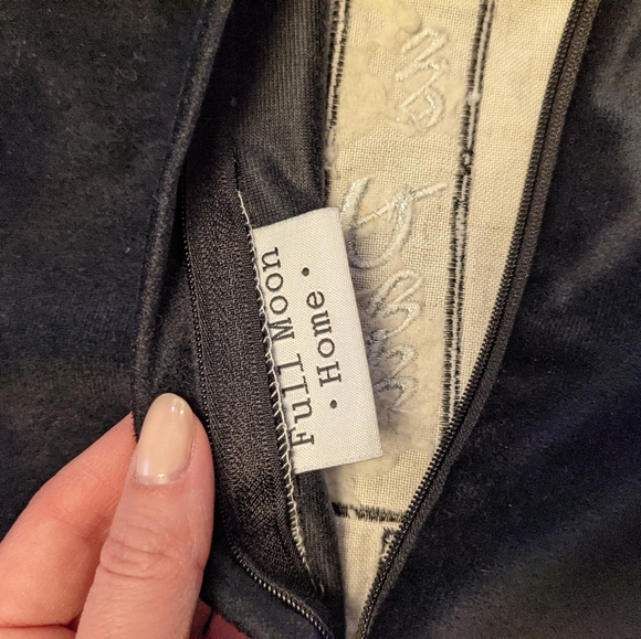 FULL MOON HOME | Til Death Do us Part pillowcase 20" x 20" - Picture 3 of 4